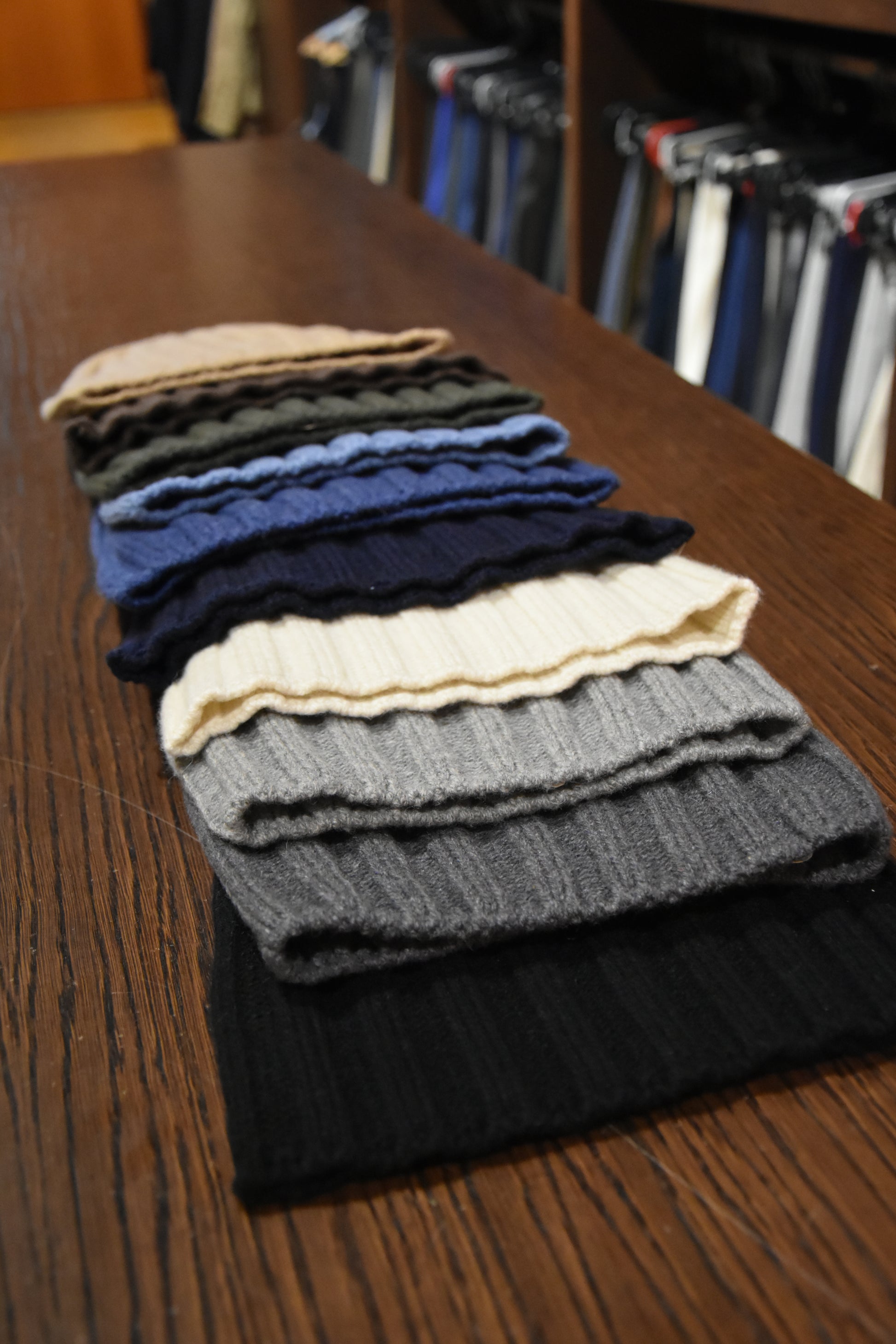 abbigliamento uomo esclusivo berretta cappello 100% cashmere coste inglesi lusso eleganza stile
