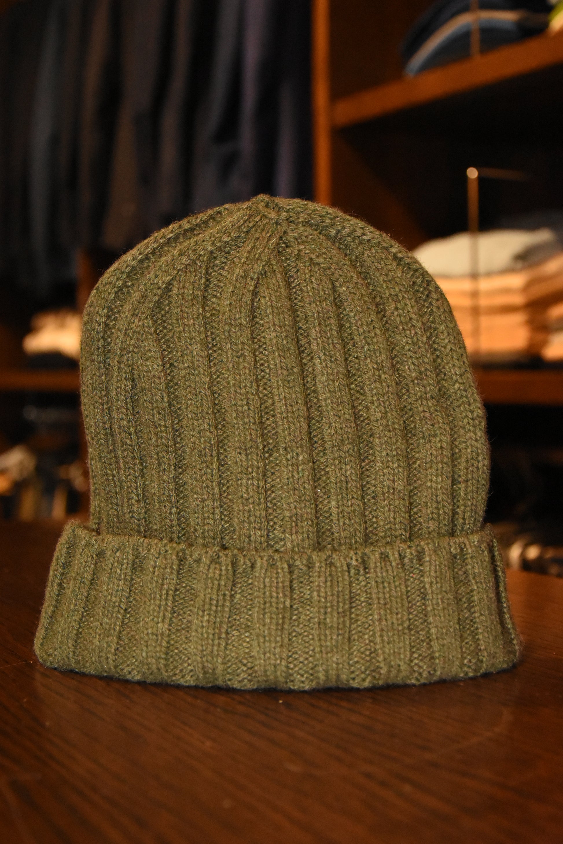 abbigliamento uomo esclusivo berretta cappello 100% cashmere coste inglesi lusso eleganza stile