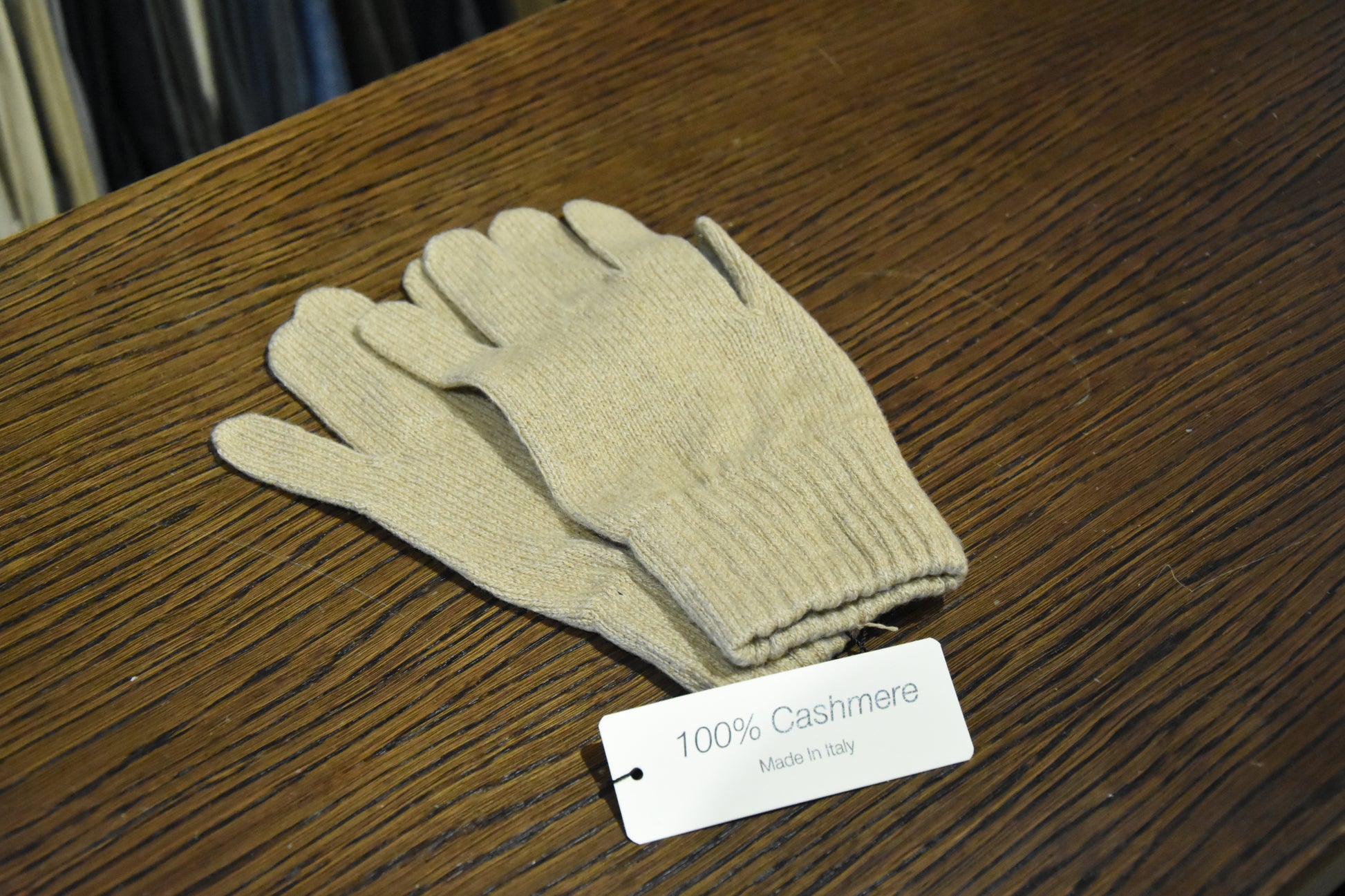 abbigliamento uomo guanti cashmere 100%  stile eleganza